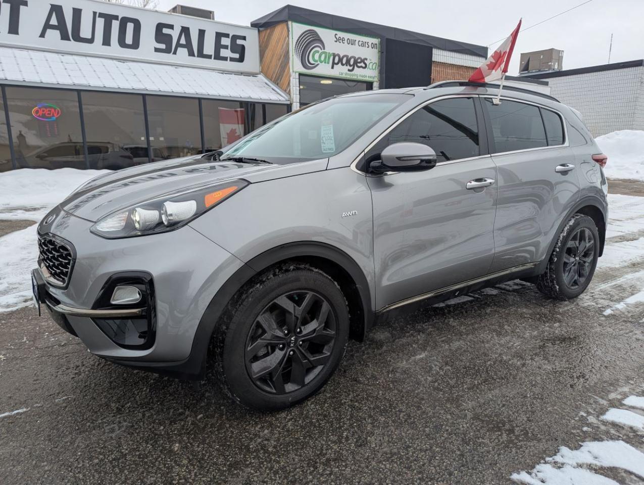 2021 Kia Sportage EX S WITH A PANARAMIC SUNROOF!! Photo
