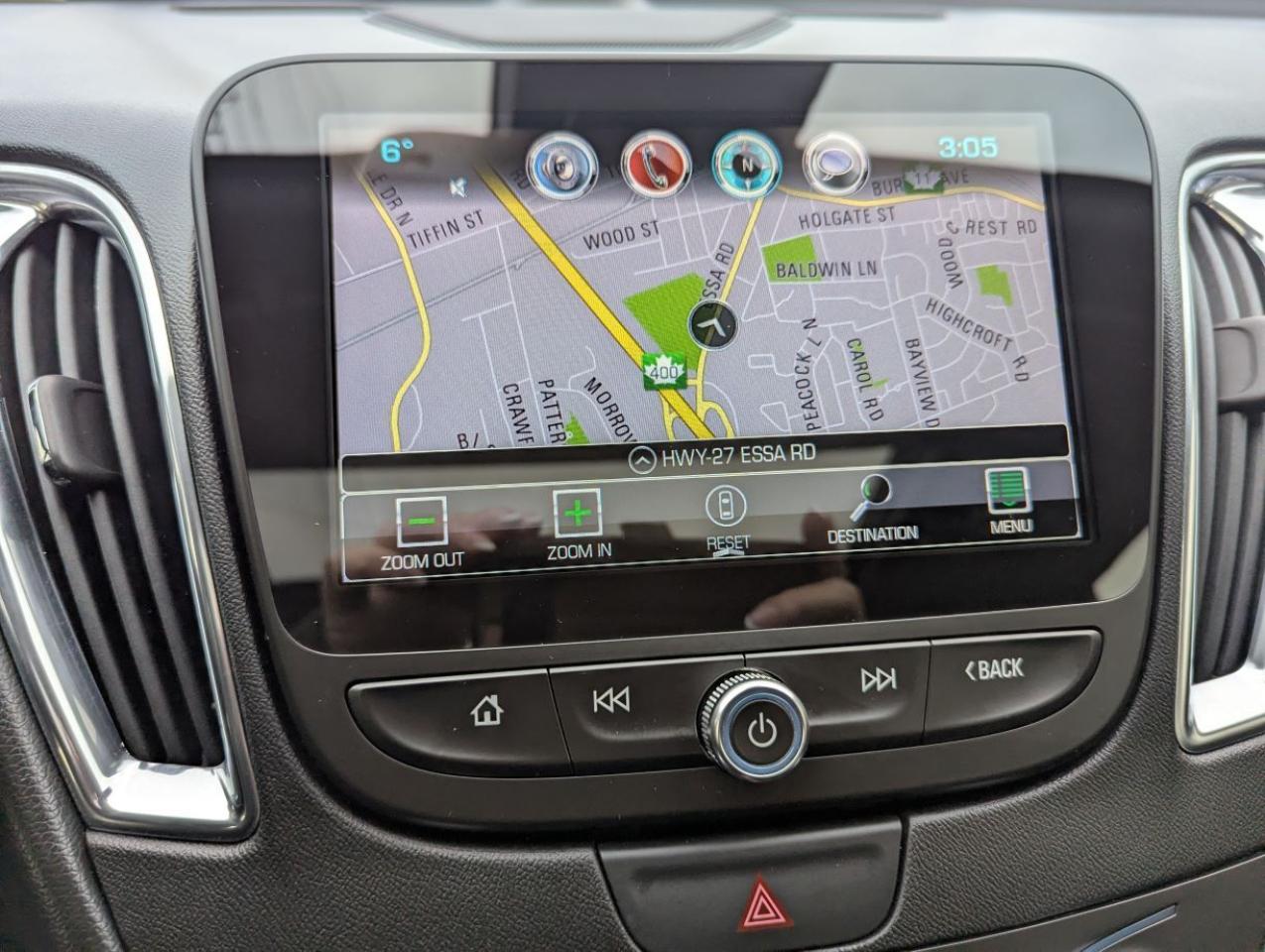 2018 Chevrolet Malibu LT SUNROOF/LEATHER SEATS!! Photo