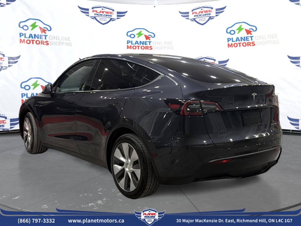 2024 Tesla Model Y LONG RANGE Photo
