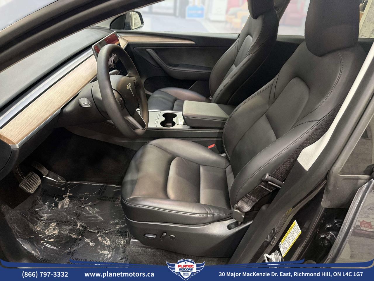 2024 Tesla Model Y LONG RANGE Photo