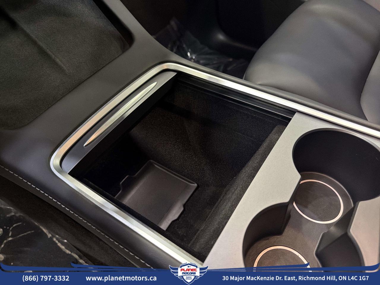 2024 Tesla Model Y LONG RANGE Photo