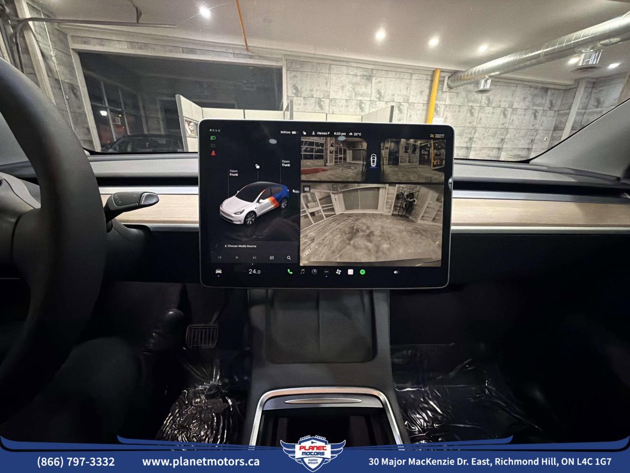 2024 Tesla Model Y LONG RANGE Photo