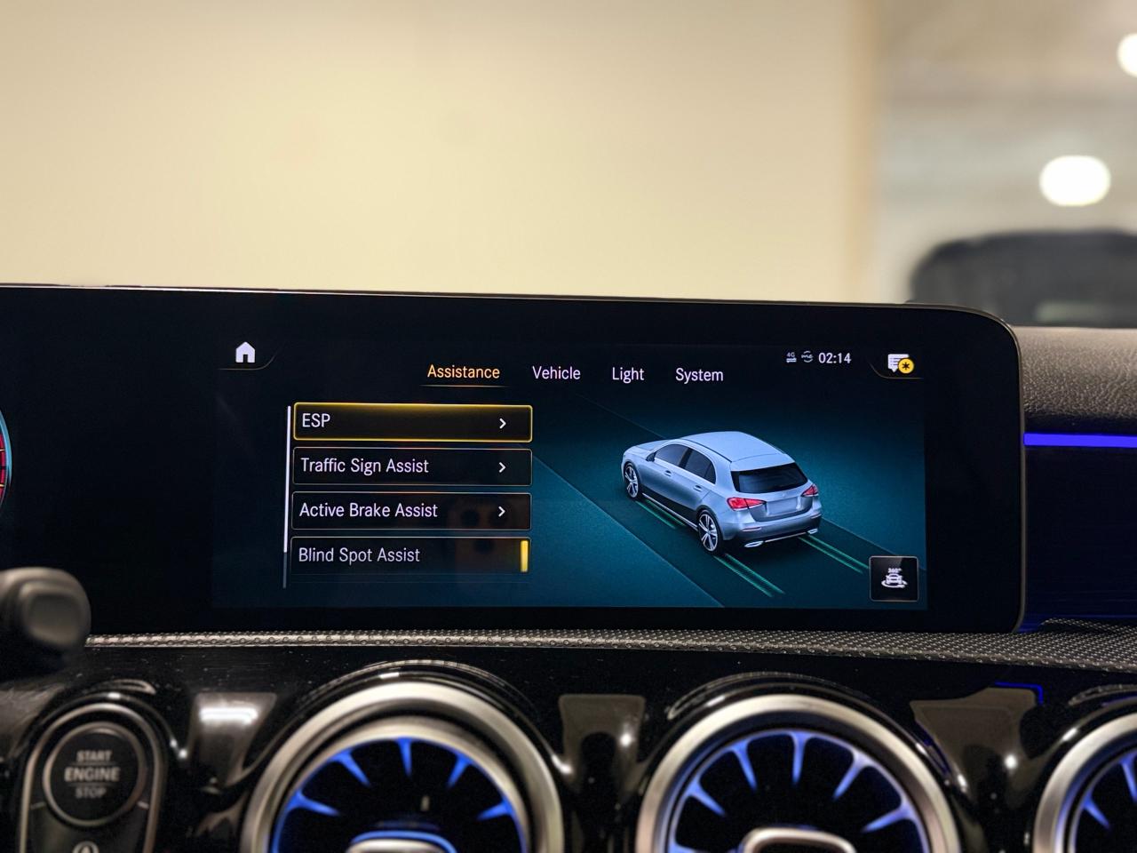 2019 Mercedes-Benz A250 A 250 4MATIC Hatch Photo