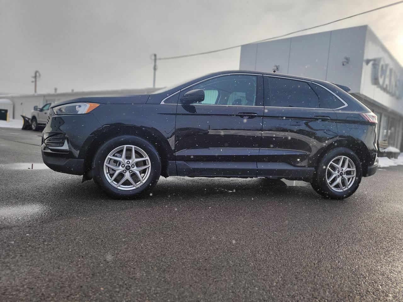 2024 Ford Edge SEL AWD W/NEW TIRES Photo2