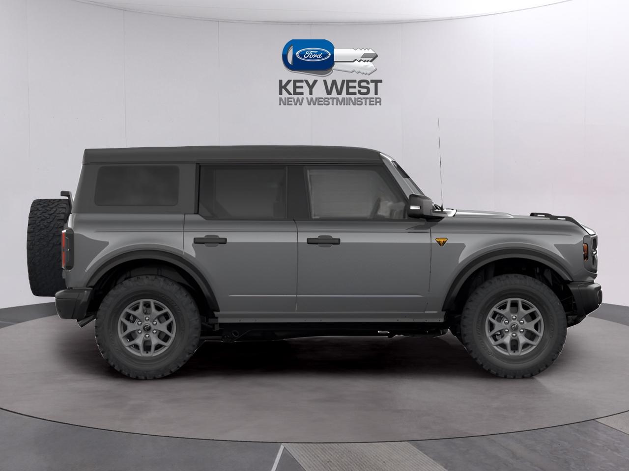 2026 Ford Bronco Badlands 4 Door 4x4 Photo3