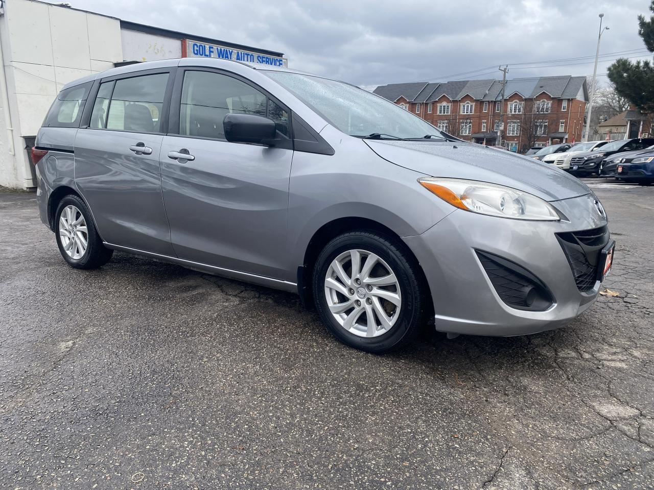 2012 Mazda MAZDA5 6Passenger/Automatic/Gas Saver/Heated Seats Photo3