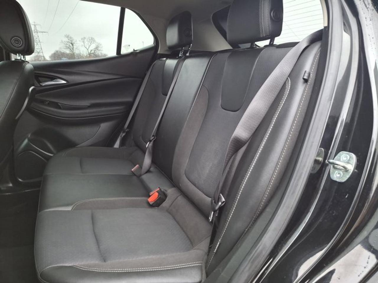 2022 Buick Encore GX Preferred | Heated Seats | Remote Start | CarPlay + Android | Rear Cam | Power Seat | and More! Photo