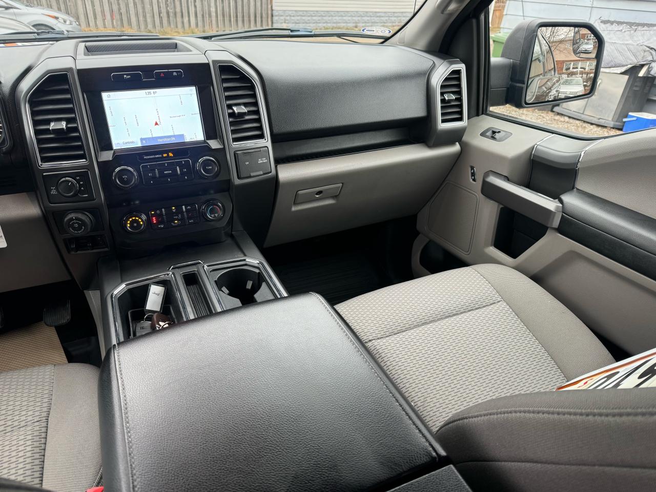 2020 Ford F-150 XLT Photo