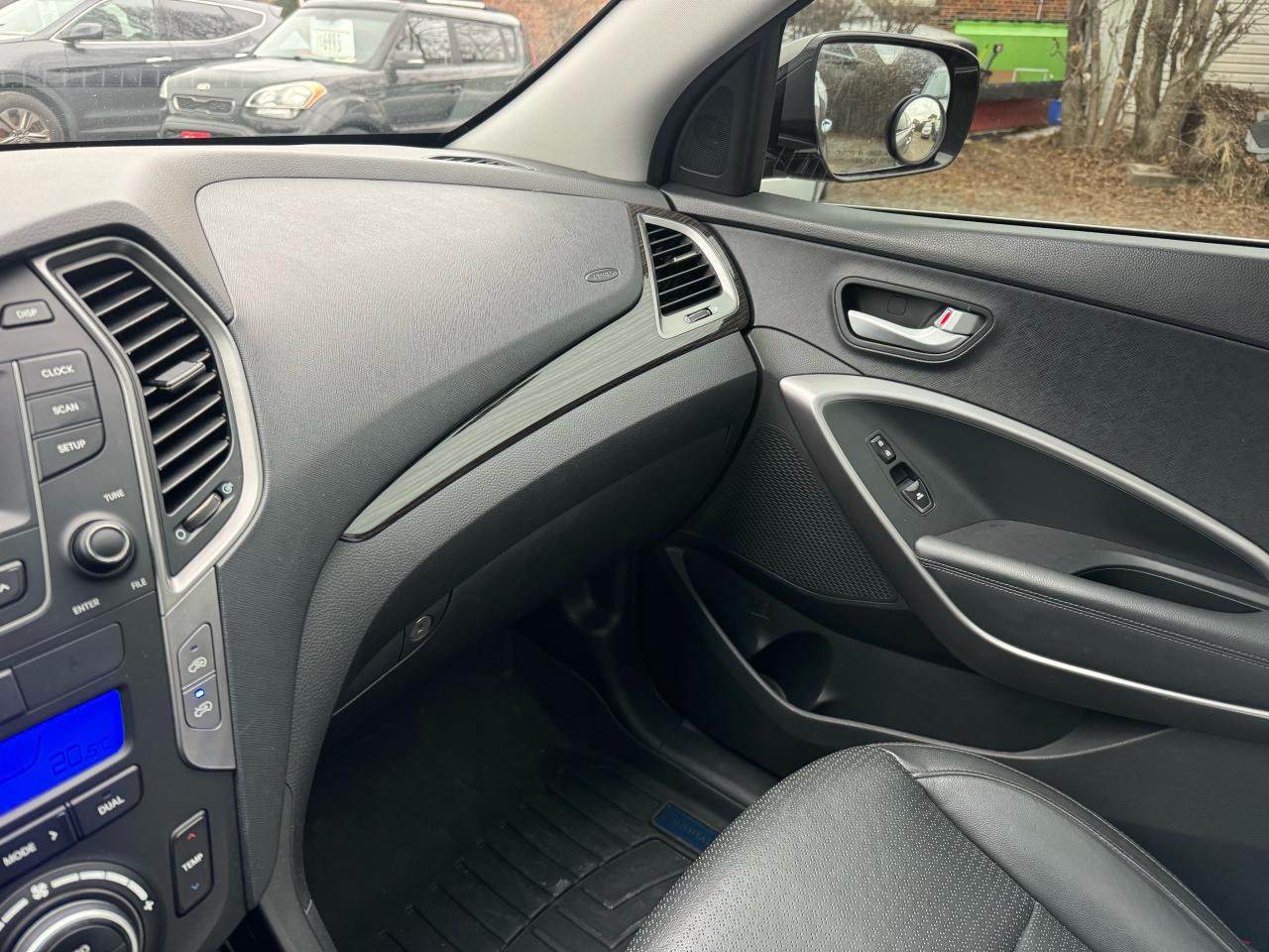 2015 Hyundai Santa Fe Sport Luxury Photo