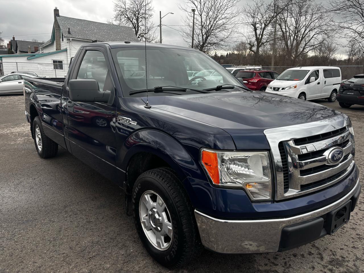 <p>5.0L, V8, Reg. Cab. 8 Ft. Box, Auto, Air, P. Windows, P. Door Locks, Tilt, Cruise, AM/FM CD Player, Keyless Entry, Alloy Wheels, Excellent condition, New Tires, Back Rack, Only 179,770 Kms, Asking $8,995 Certified and 1 Year Warranty Included.</p><p>&nbsp;</p><p>On The Spot Financing (In-House Financing Available), Rates As Low 7.99% OAC. All Vehicles Sold At Eds Auto Sales comes with Carfax Report, and Sold Fully Certified, Also Included With Every Certified Vehicle is a *1 Year Power-Train Warranty/*Maximum $5,000 per claim. Weve Been Servicing The Niagara Region Since 1994 (over 30 Years Of Excellence). We Price All Of Our Vehicles Very Competitively And We Strive To EARN Your Business! Stop In And See Ed And Experience The Difference. Give Us A Call at 905-680-4400&nbsp; To Schedule Your Test Drive Or For More Information visit our website at www.edsautosales.ca</p>