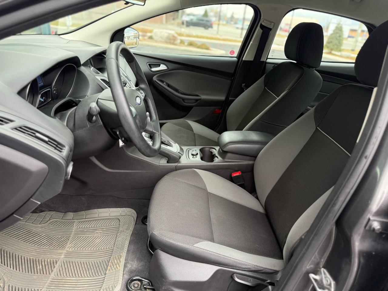 2014 Ford Focus SE Photo