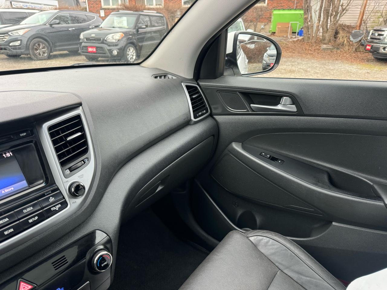 2017 Hyundai Tucson SE Photo