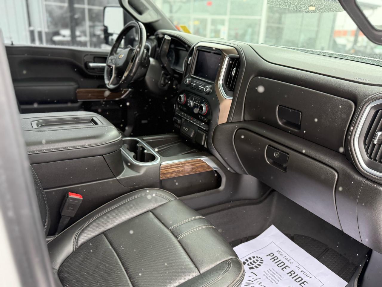 2022 Chevrolet Silverado 2500 High Country Photo