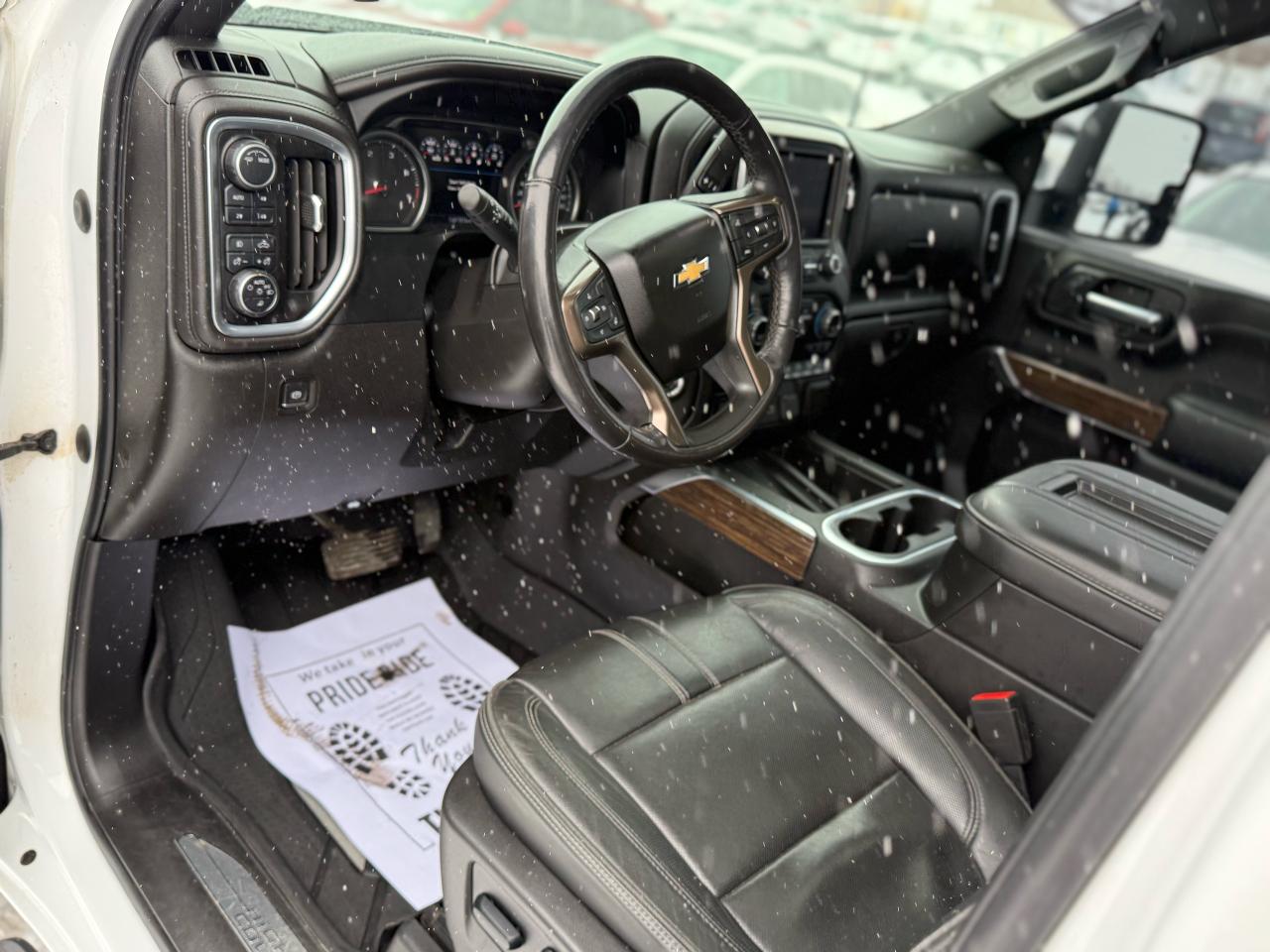 2022 Chevrolet Silverado 2500 High Country Photo