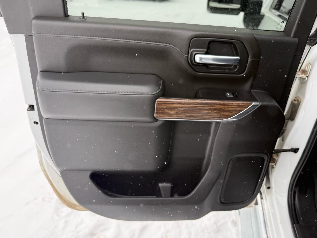 2022 Chevrolet Silverado 2500 High Country Photo