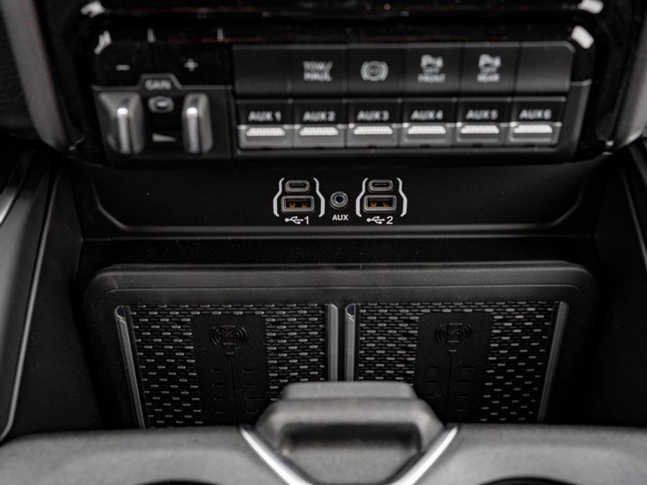 2026 RAM 3500 Big Horn Photo