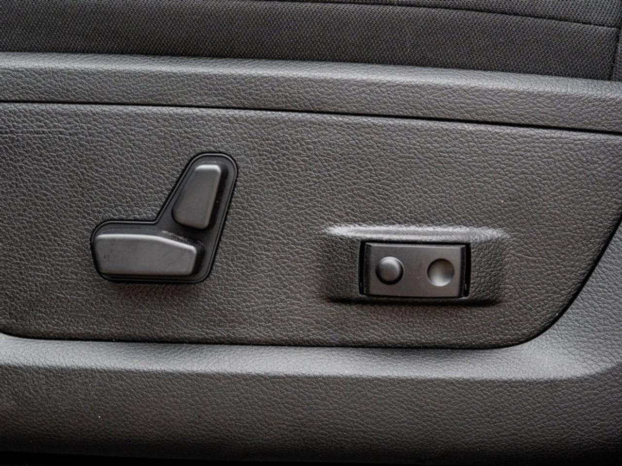 2026 RAM 3500 Big Horn Photo
