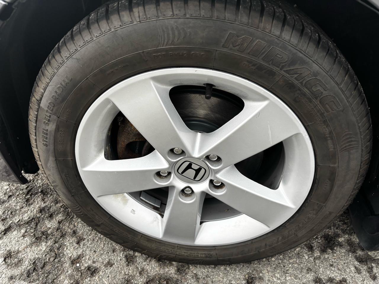 2015 Honda Civic EX, Sunroof, Right Lane Camera, Alloy Wheels Photo