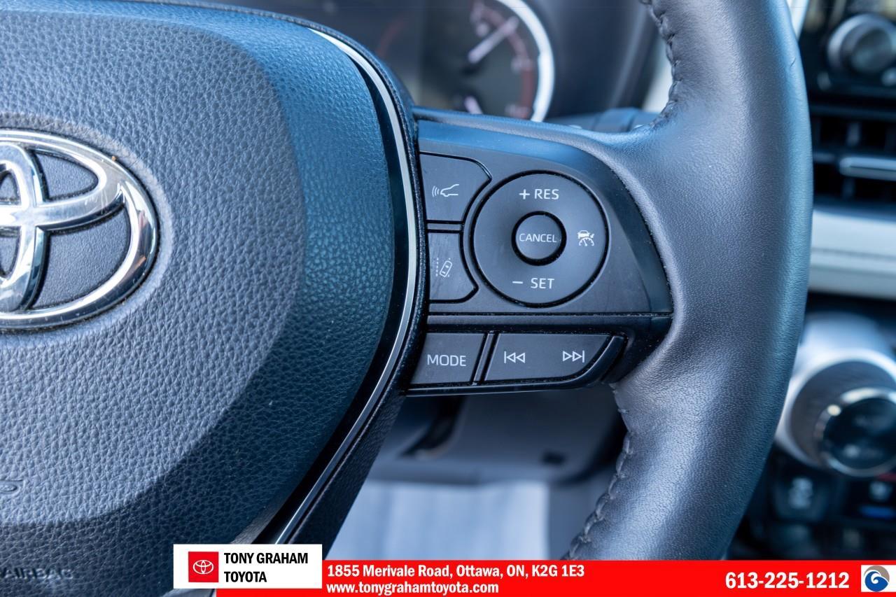 2020 Toyota RAV4 LIMITED  Photo