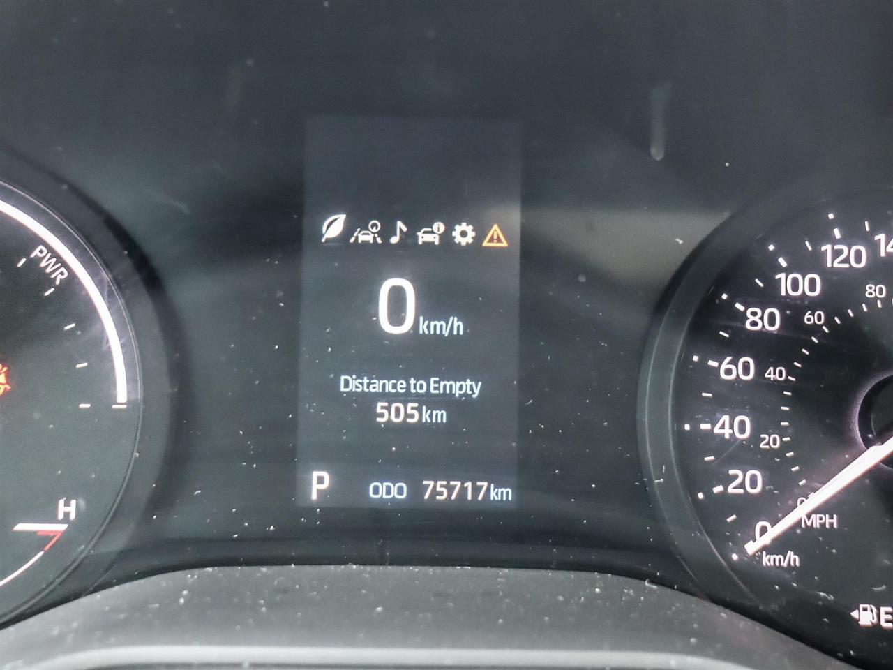 2022 Toyota Sienna LE 8-Passenger Photo