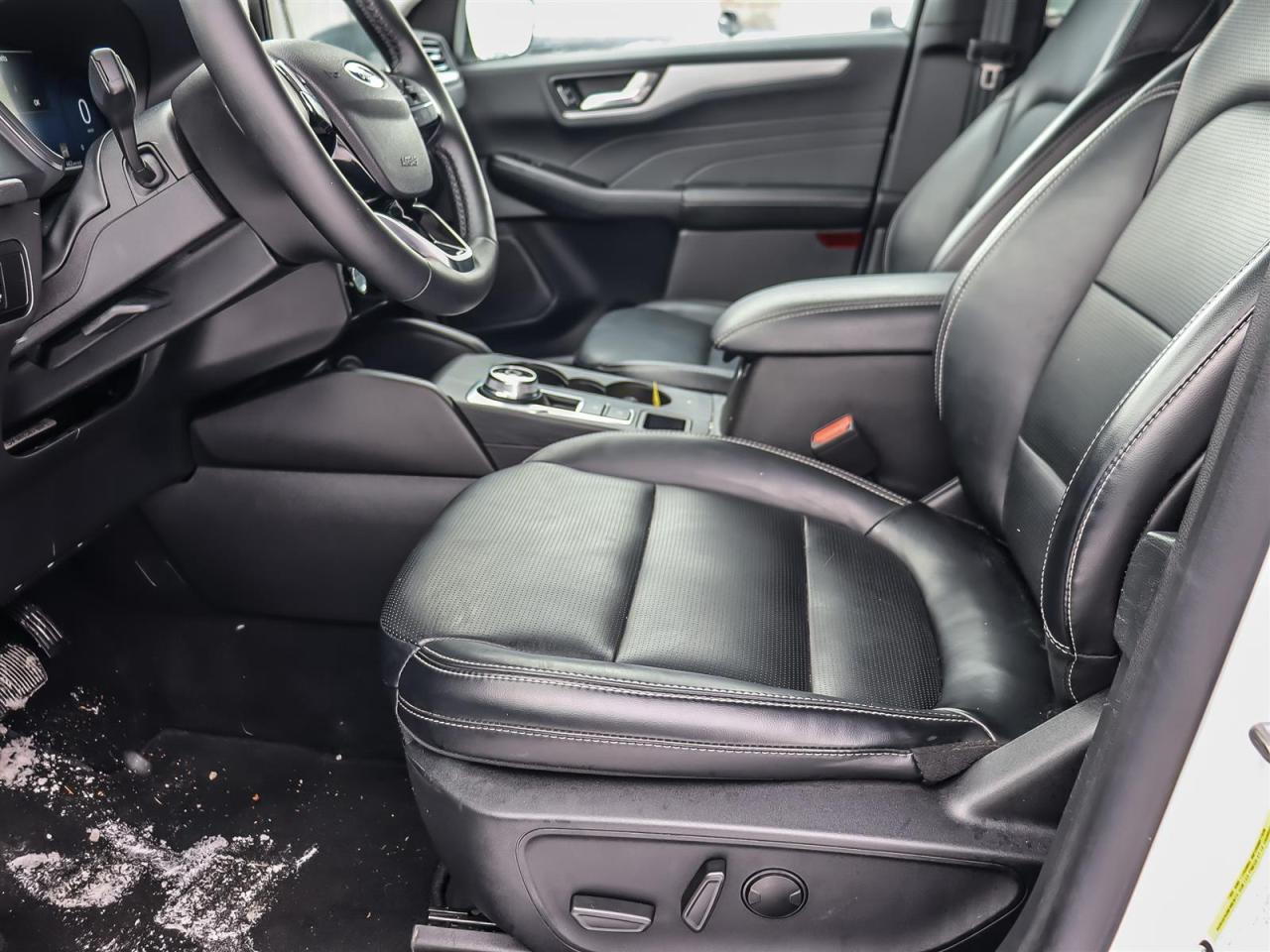 2025 Ford Escape Platinum Photo