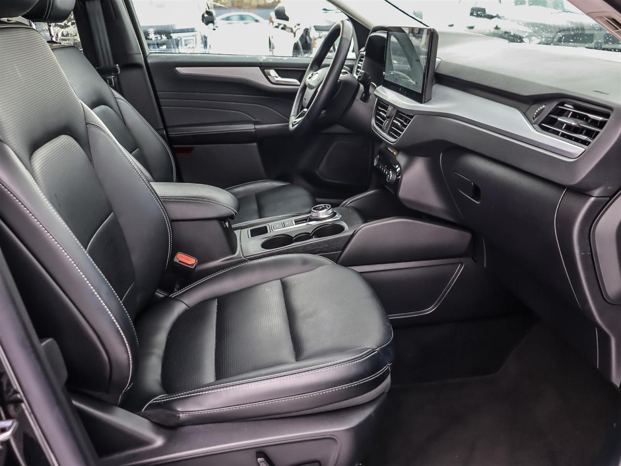 2025 Ford Escape Platinum Photo