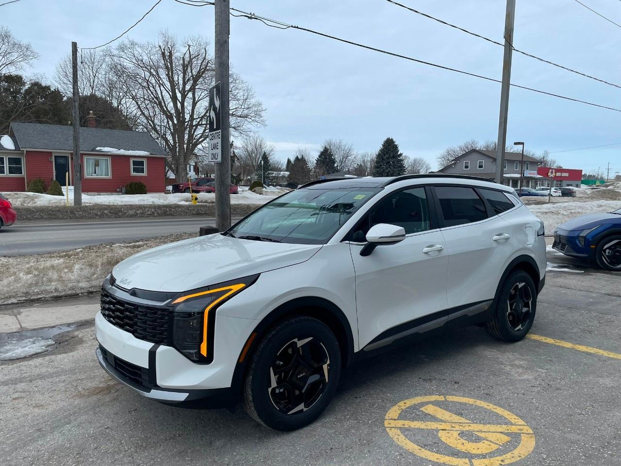 2026 Kia Sportage EX AWD Photo2