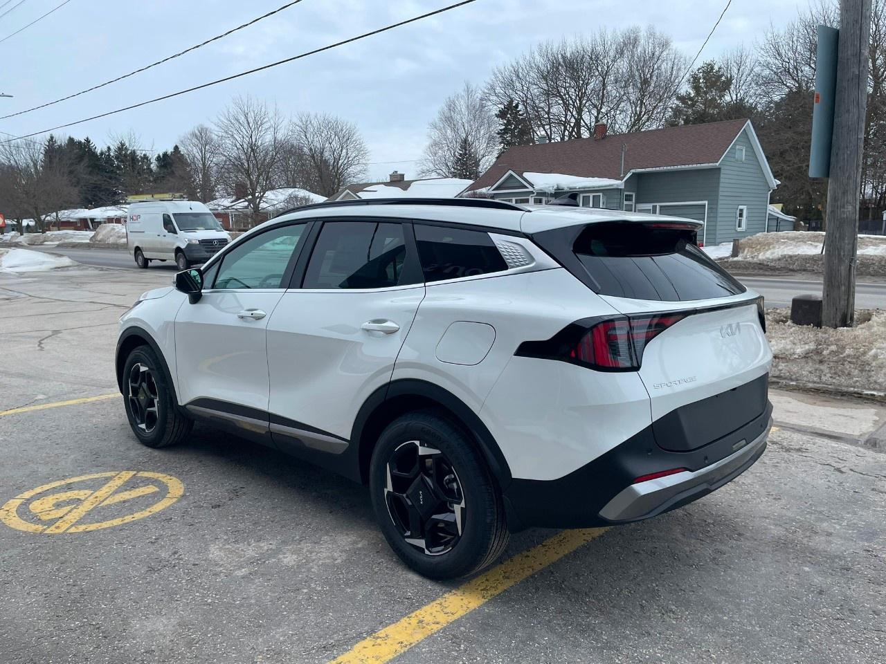 2026 Kia Sportage EX AWD Photo