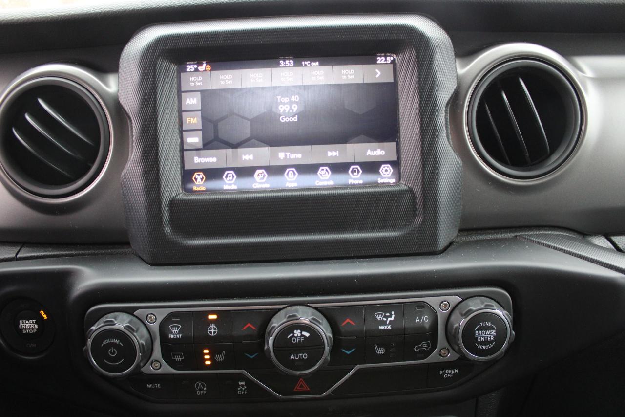 2022 Jeep Wrangler Willys Photo