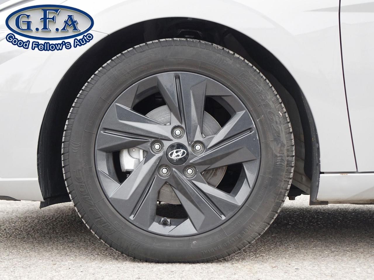 2022 Hyundai Elantra PREFERRED MODEL, SUN & TECH PACKAGE, SUNROOF, REAR Photo6