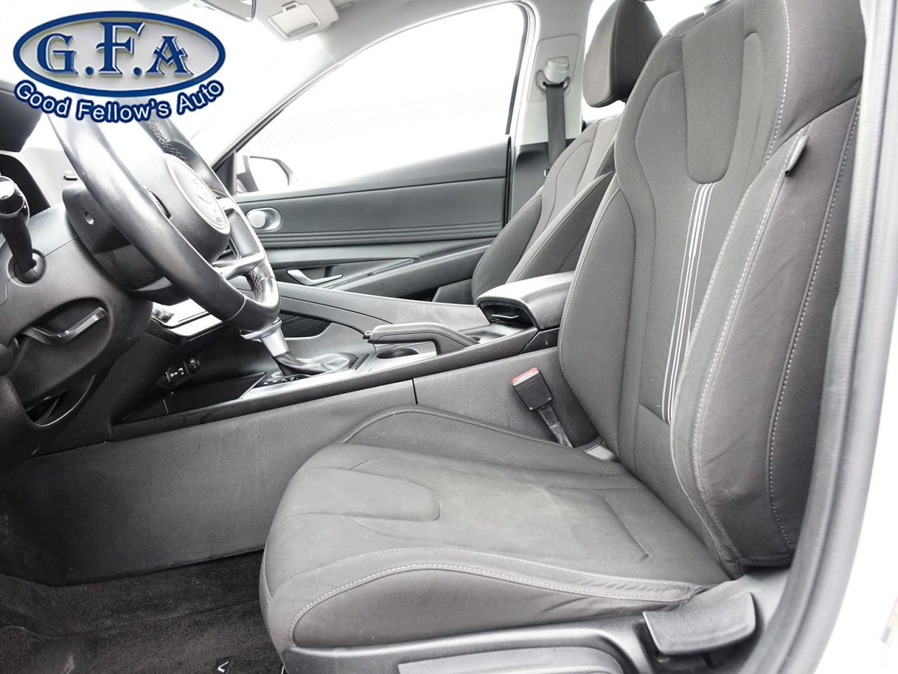 2022 Hyundai Elantra PREFERRED MODEL, SUN & TECH PACKAGE, SUNROOF, REAR Photo