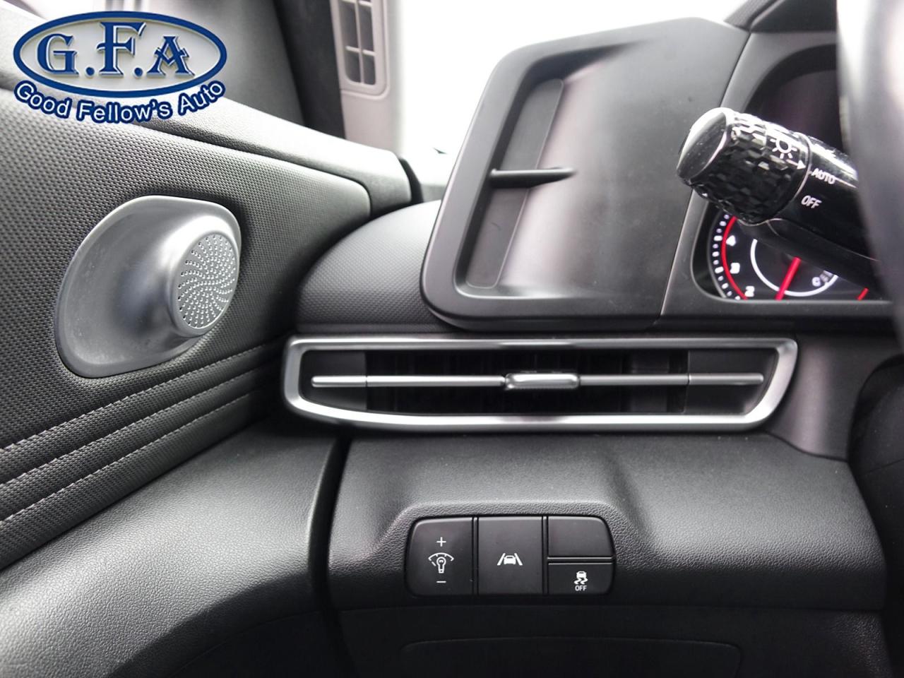 2022 Hyundai Elantra PREFERRED MODEL, SUN & TECH PACKAGE, SUNROOF, REAR Photo17