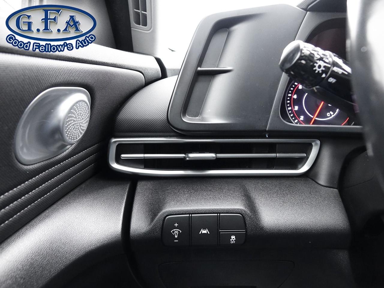 2022 Hyundai Elantra PREFERRED MODEL, SUN & TECH PACKAGE, SUNROOF, REAR Photo43