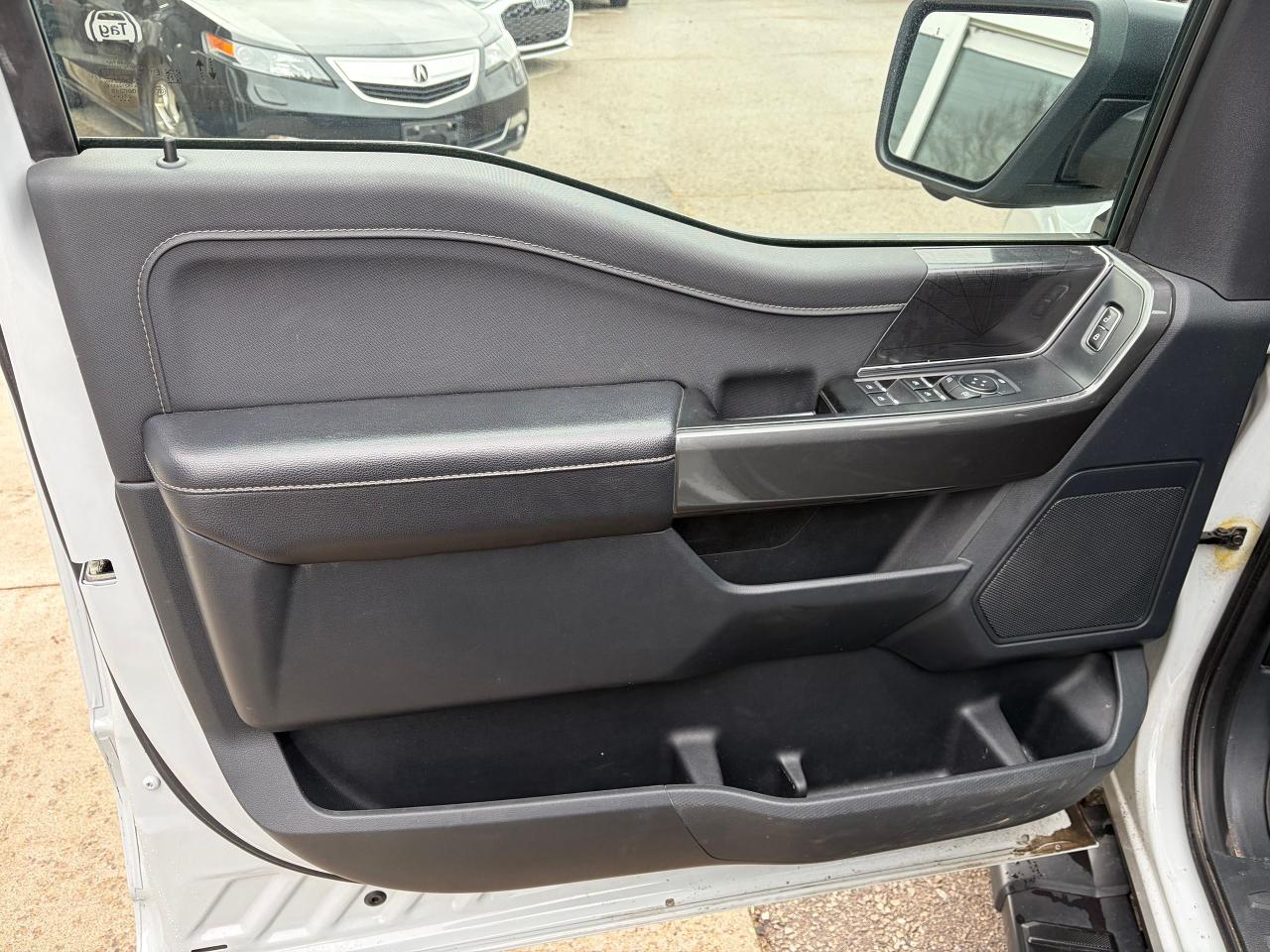 2023 Ford F-150 XLT Photo