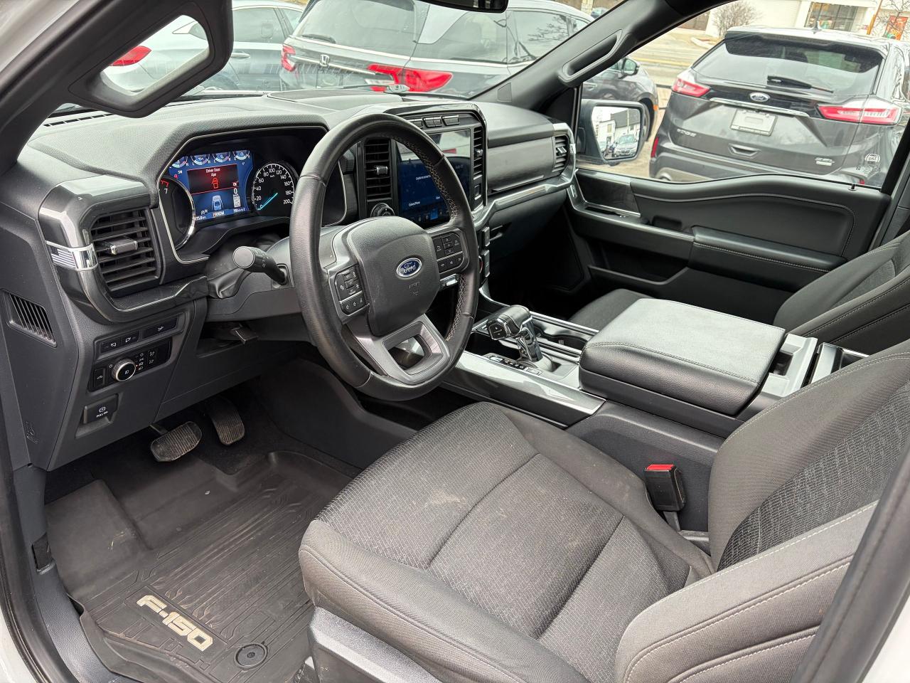 2023 Ford F-150 XLT Photo