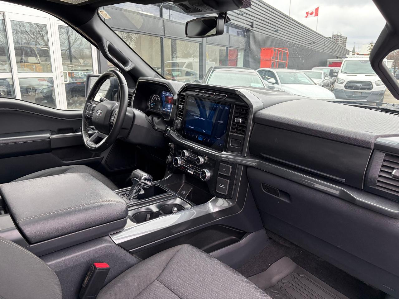 2023 Ford F-150 XLT Photo