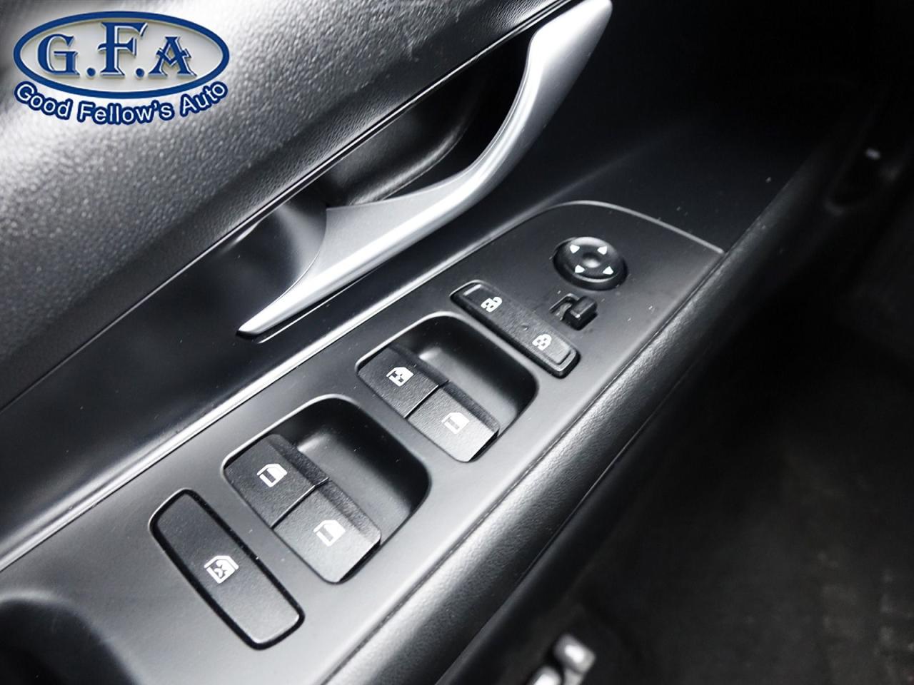 2022 Hyundai Elantra PREFERRED MODEL, SUN & TECH PACKAGE, SUNROOF, REAR Photo18