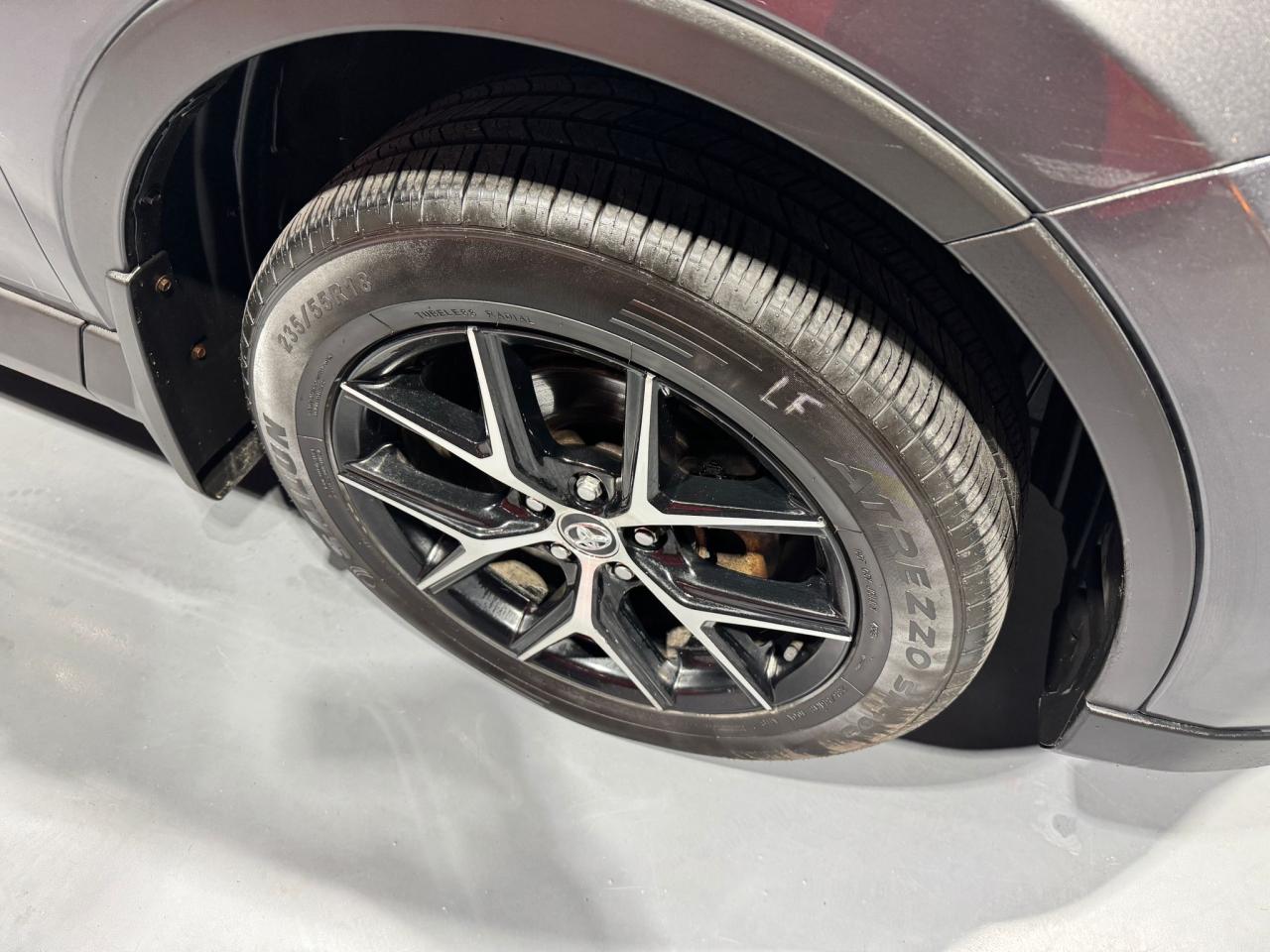 2016 Toyota RAV4 AWD 4dr SE Photo