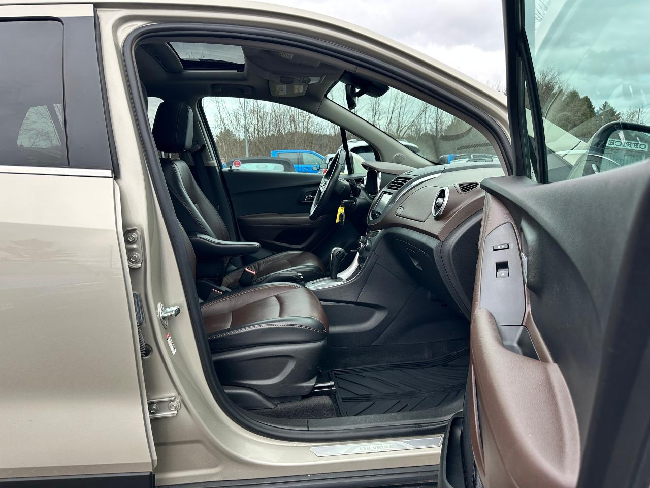 2015 Chevrolet Trax LTZ AWD Heated Leather Sunroof FM/XM BOSE RearCam Photo