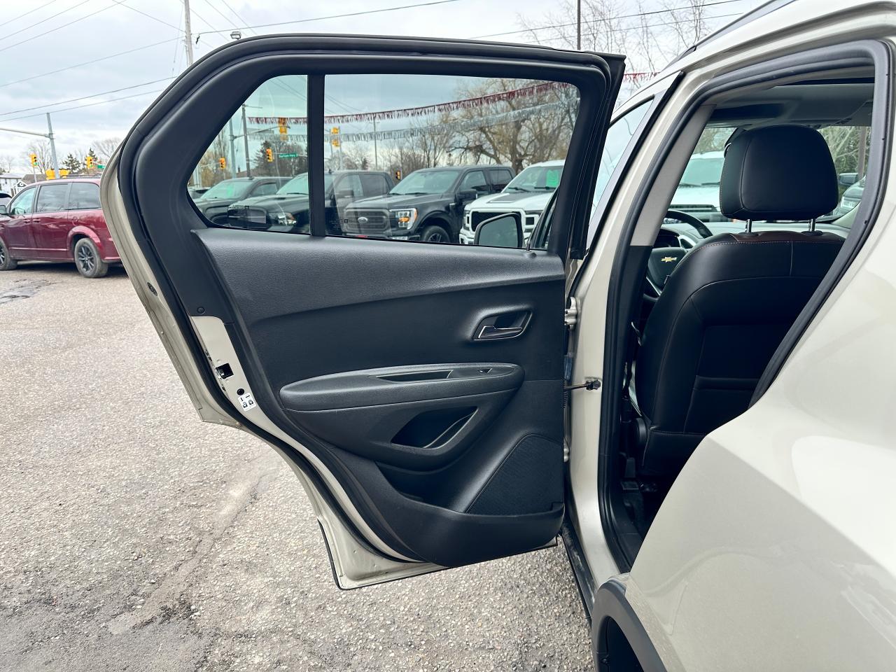 2015 Chevrolet Trax LTZ AWD Heated Leather Sunroof FM/XM BOSE RearCam Photo