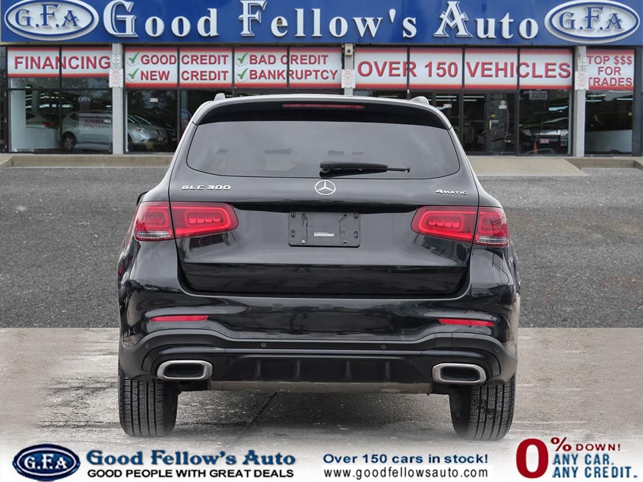 2022 Mercedes-Benz GLC-Class 4MATIC, SPORT PACKAGE, LEATHER SEATS, PANORAMIC RO Photo4