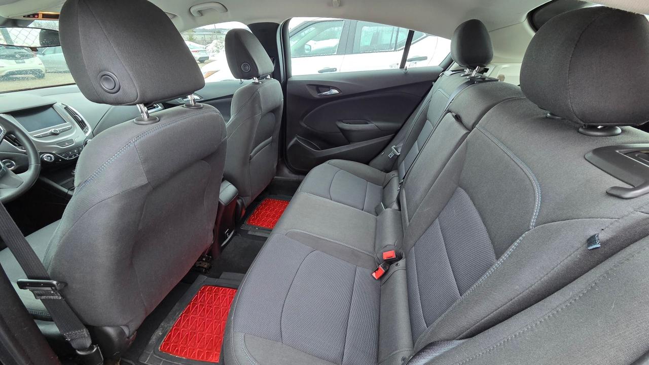 2018 Chevrolet Cruze LT Photo