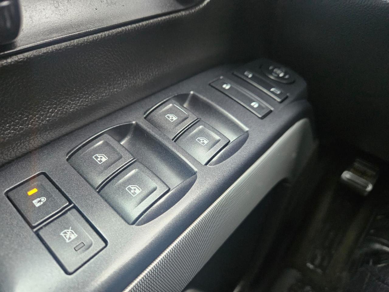 2015 Chevrolet Silverado 1500 LT Photo