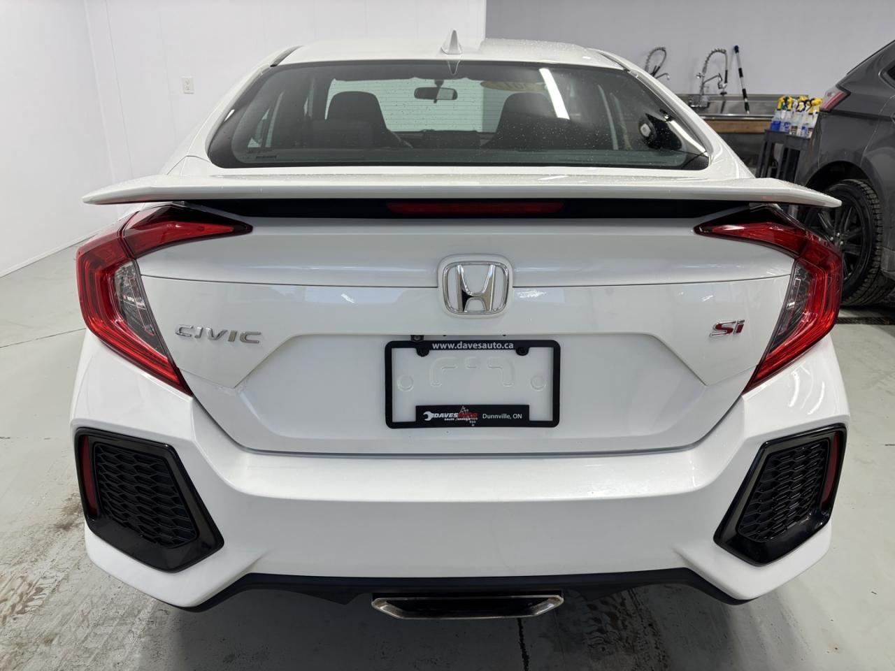 2017 Honda Civic SI Photo2