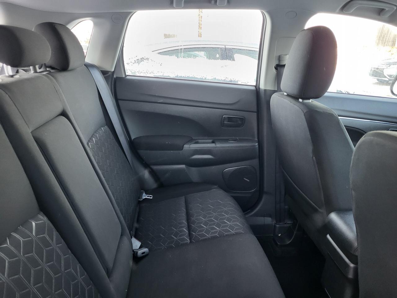 2024 Mitsubishi RVR ES FWD Photo