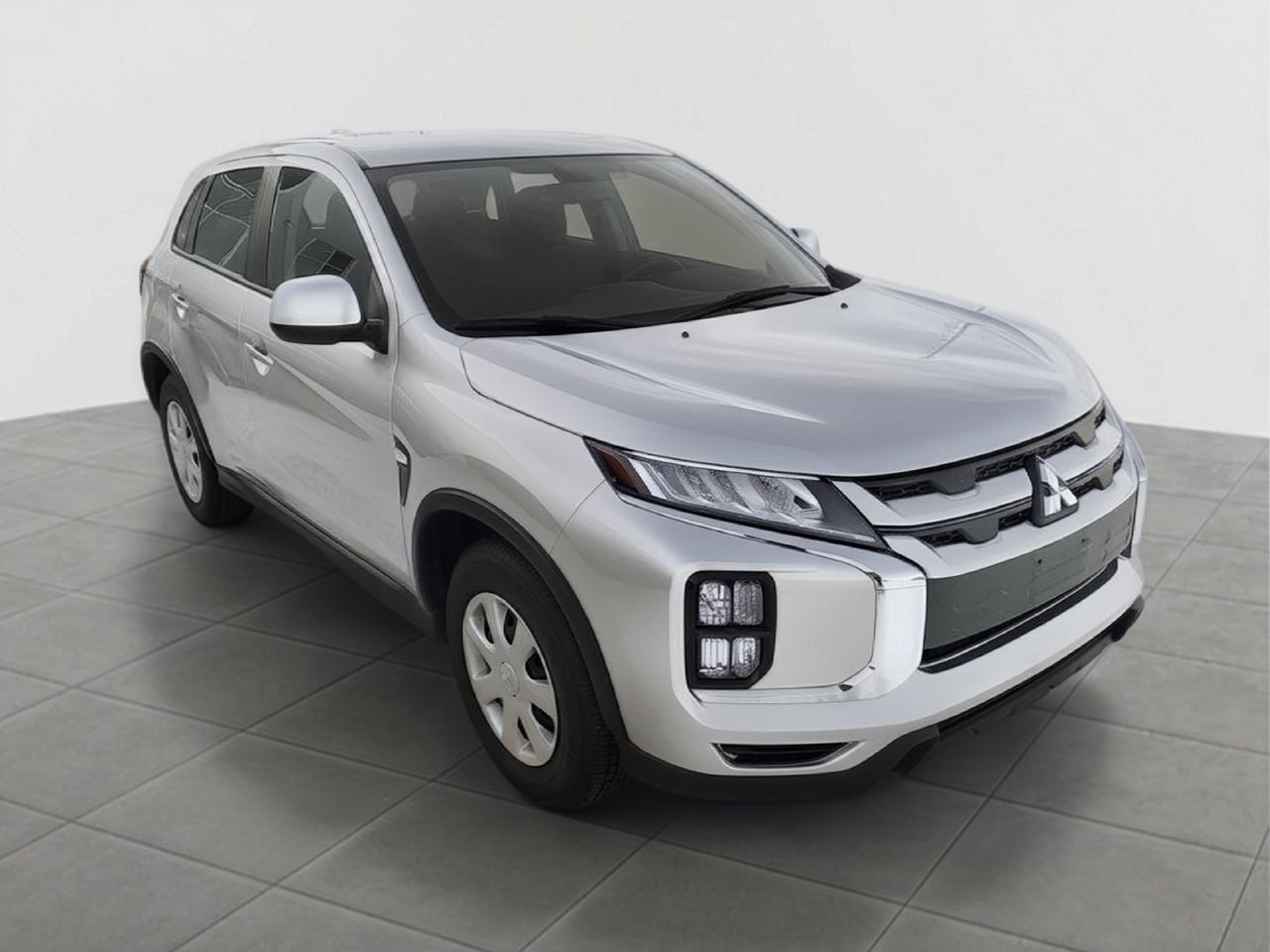 2024 Mitsubishi RVR ES FWD Photo2