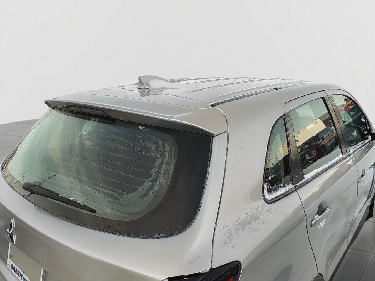 2024 Mitsubishi RVR ES FWD Photo