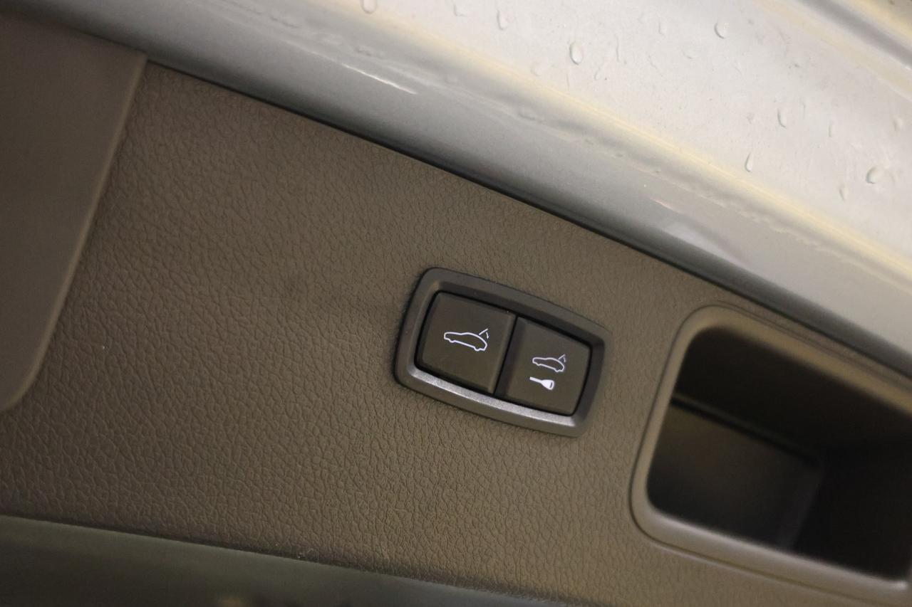 2018 Porsche Macan GTS - BURMESTER|LANEKEEP|BLINDSPOT|SPORT.EXHAUST Photo