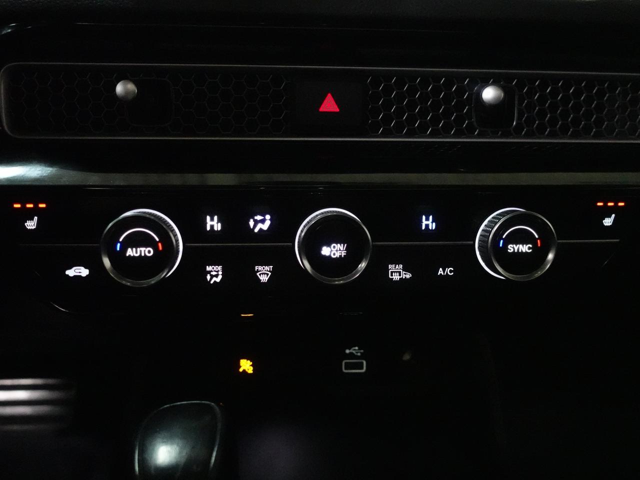 2022 Honda Civic SPORT | Sunroof | LaneWatch | ACC | CarPlay Photo