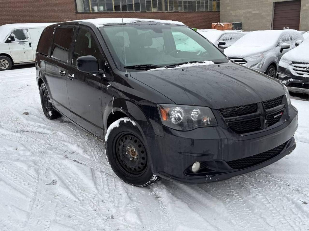 2019 Dodge Grand Caravan GT - LEATHER, POWER DOORS, NAV, HEATED SEATS! Photo11